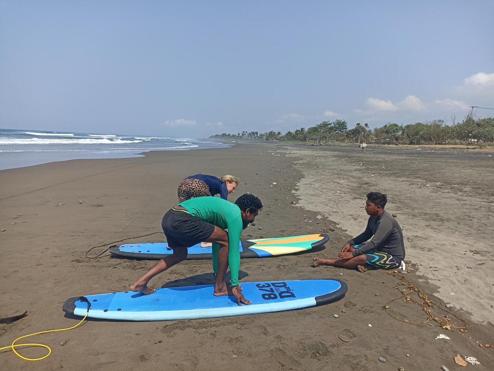 Ayolah Surf House &Surf Camp Apartment Jembrana Exterior foto